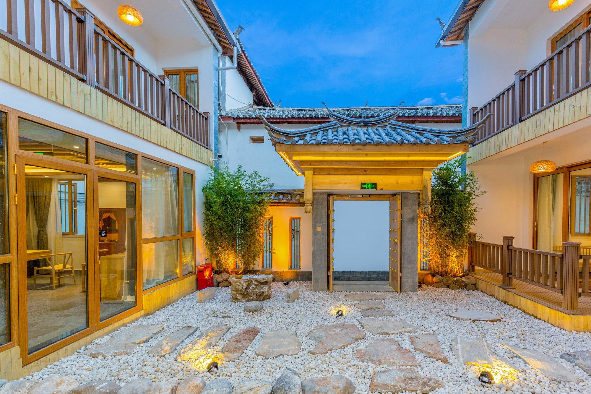 Hotel The South House à Lijiang  Extérieur photo